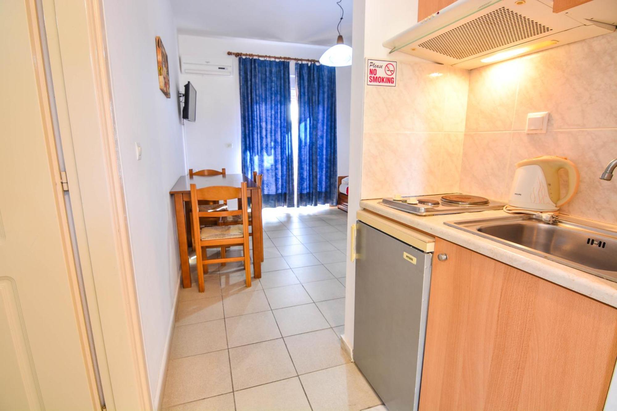 Epavlis Apartments Pórto Héli Kültér fotó